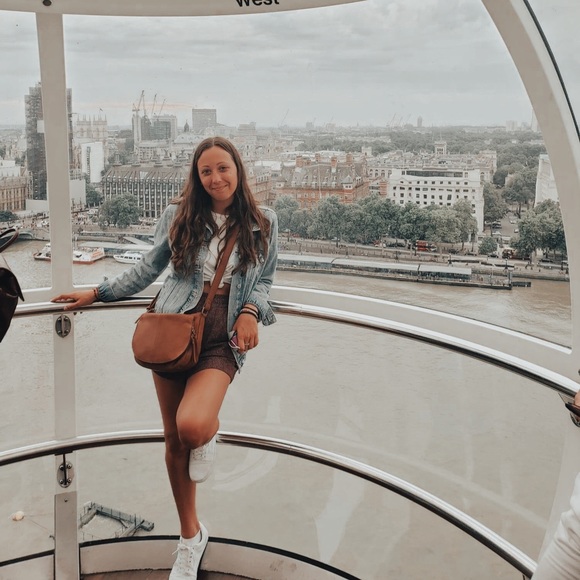 Meet your Posher, Jennie - Picture 7 of 7